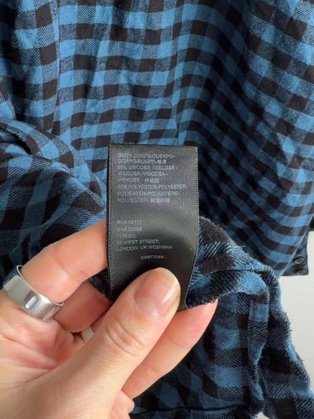 Urban Outfitters Blue Black Buffalo Plaid Flannel Shirt Large Button Up Women’s - Picture 8 of 8